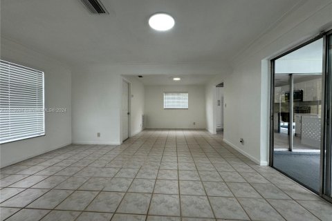 Casa en venta en Margate, Florida, 3 dormitorios, 118.45 m2 № 1291555 - foto 10