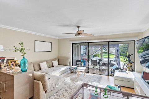 Condo in Aventura, Florida, 2 bedrooms  № 1291465 - photo 3