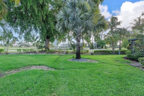 Copropriété à vendre à Aventura, Floride: 2 chambres, 143.26 m2 № 1291465 - photo 30