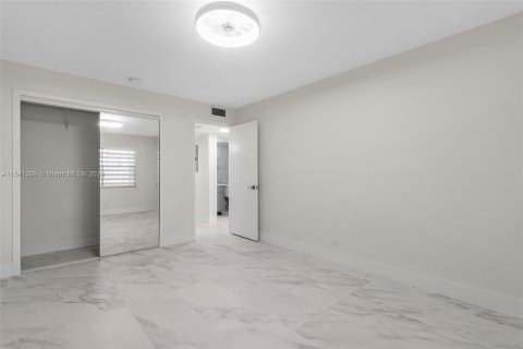 Condo in Boca Raton, Florida, 2 bedrooms  № 1320775 - photo 12