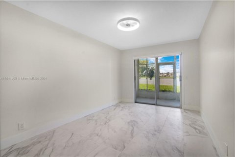 Copropriété à vendre à Boca Raton, Floride: 2 chambres, 79.99 m2 № 1320775 - photo 6