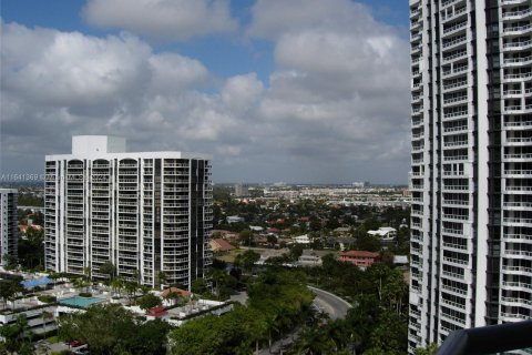 Condo in Aventura, Florida, 3 bedrooms  № 1320778 - photo 2