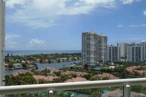 Condo in Aventura, Florida, 3 bedrooms  № 1320778 - photo 3