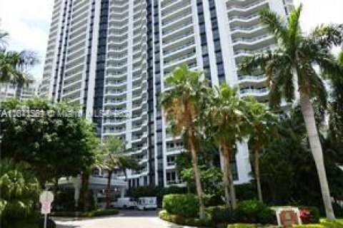 Condo in Aventura, Florida, 3 bedrooms  № 1320778 - photo 10