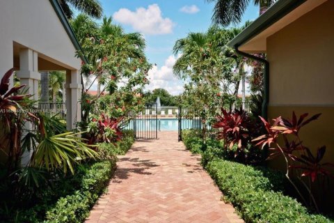 Townhouse in West Palm Beach, Florida 3 bedrooms, 123.19 sq.m. № 1423869 - photo 2