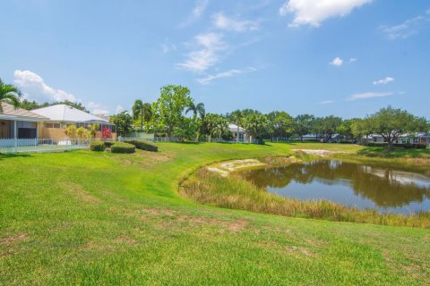 House in Palm City, Florida 3 bedrooms, 181.35 sq.m. № 1207847 - photo 4