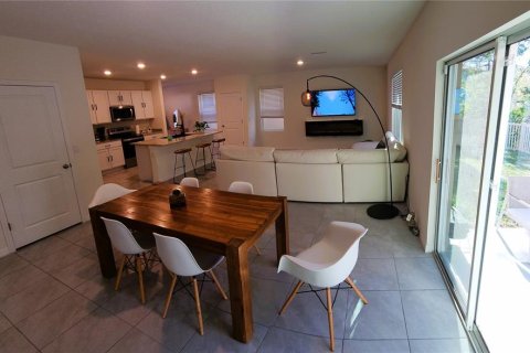 Casa en venta en New Port Richey, Florida, 4 dormitorios, 209.96 m2 № 958088 - foto 5