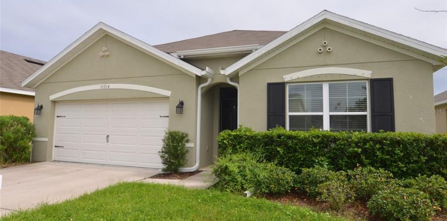 House in Bradenton, Florida 4 bedrooms, 171.5 sq.m. № 1389381