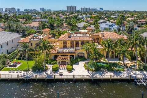 Villa ou maison à vendre à Fort Lauderdale, Floride: 8 chambres, 1139.17 m2 № 1117175 - photo 5