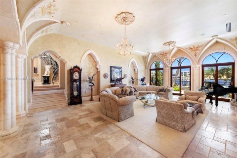 Villa ou maison à vendre à Fort Lauderdale, Floride: 8 chambres, 1139.17 m2 № 1117175 - photo 11
