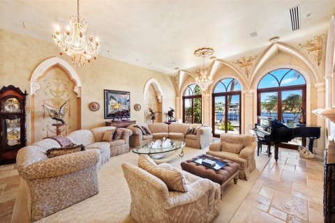 Villa ou maison à vendre à Fort Lauderdale, Floride: 8 chambres, 1139.17 m2 № 1117175 - photo 14