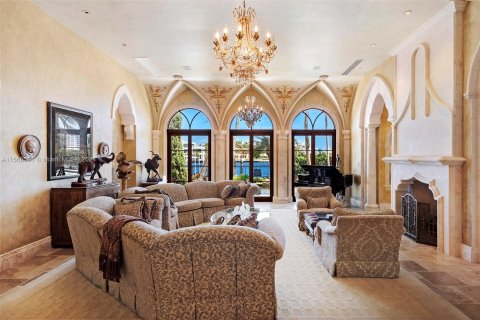 Villa ou maison à vendre à Fort Lauderdale, Floride: 8 chambres, 1139.17 m2 № 1117175 - photo 10