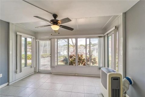 Appartement à louer à Saint Petersburg, Floride: 2 chambres, 83.61 m2 № 1553737 - photo 4
