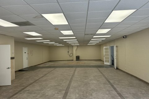 Commercial property in Palatka, Florida 379.04 sq.m. № 773817 - photo 5