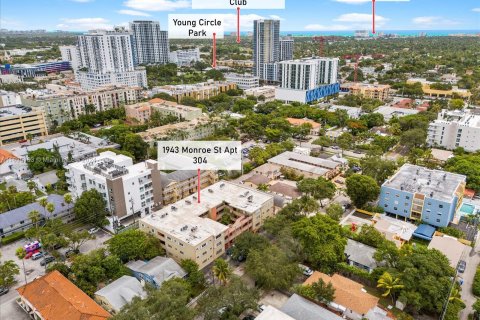 Condominio en venta en Hollywood, Florida, 1 dormitorio, 60.39 m2 № 1306378 - foto 16