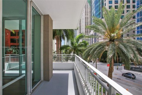 Condo in Miami, Florida, 2 bedrooms  № 1384288 - photo 15