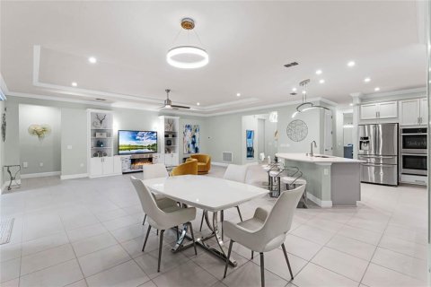 Villa ou maison à vendre à Kissimmee, Floride: 4 chambres, 305.83 m2 № 1287650 - photo 17