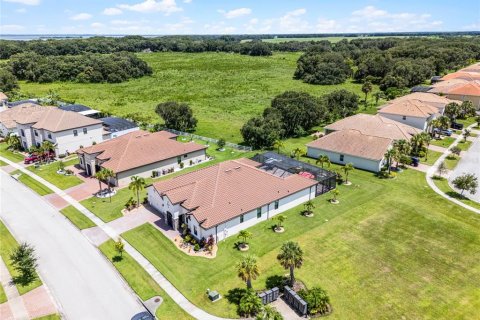 Villa ou maison à vendre à Kissimmee, Floride: 4 chambres, 305.83 m2 № 1287650 - photo 2