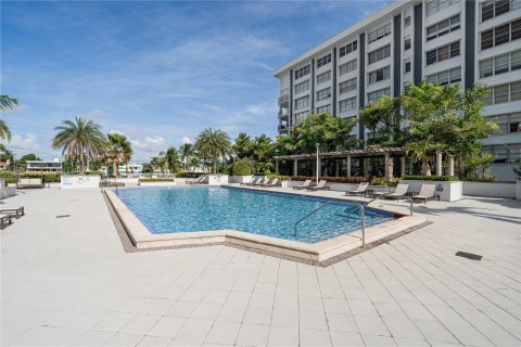 Copropriété à vendre à Miami Beach, Floride: 2 chambres, 110.55 m2 № 1309336 - photo 25