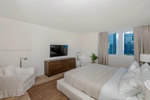 Condo in Miami Beach, Florida, 1 bedroom  № 25595 - photo 17