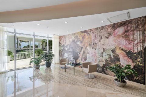 Condominio en venta en Bal Harbour, Florida, 2 dormitorios, 134.43 m2 № 1396027 - foto 30