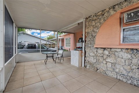 Immobilier commercial à vendre à Miami, Floride: 167.97 m2 № 1395974 - photo 29