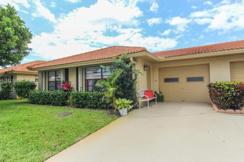 Villa ou maison à vendre à Boynton Beach, Floride: 2 chambres, 130.06 m2 № 1395975 - photo 1