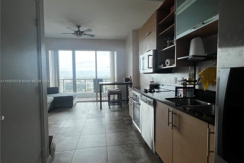 Condominio en venta en Miami, Florida, 1 dormitorio, 55.28 m2 № 1380273 - foto 10