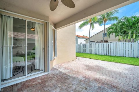 Villa ou maison à vendre à Pembroke Pines, Floride: 4 chambres, 185.06 m2 № 1292529 - photo 26