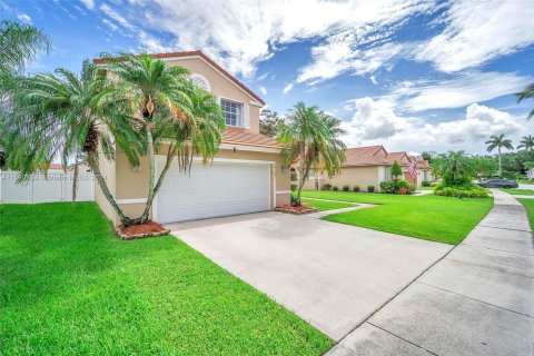 Villa ou maison à vendre à Pembroke Pines, Floride: 4 chambres, 185.06 m2 № 1292529 - photo 28