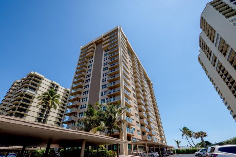 Condominio en venta en Riviera Beach, Florida, 1 dormitorio, 83.61 m2 № 1188728 - foto 11