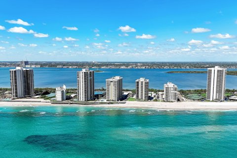 Condominio en venta en Riviera Beach, Florida, 1 dormitorio, 83.61 m2 № 1188728 - foto 5