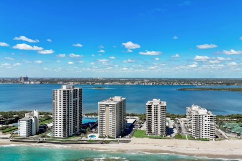 Condominio en venta en Riviera Beach, Florida, 1 dormitorio, 83.61 m2 № 1188728 - foto 4