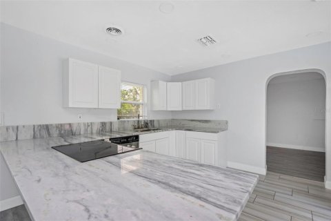 Casa en venta en Saint Petersburg, Florida, 3 dormitorios, 137.87 m2 № 1349641 - foto 15