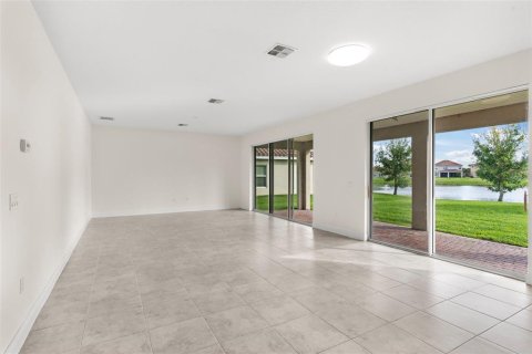 Villa ou maison à vendre à Kissimmee, Floride: 5 chambres, 261.43 m2 № 1349609 - photo 6