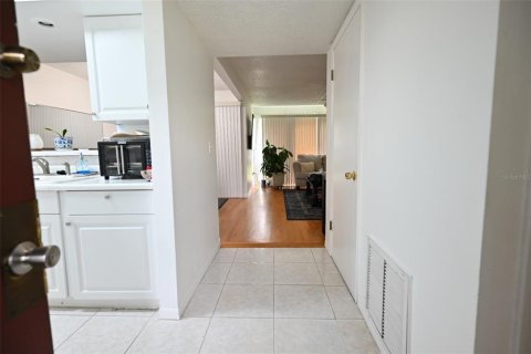 Copropriété à vendre à Orlando, Floride: 2 chambres, 105.82 m2 № 1422432 - photo 3