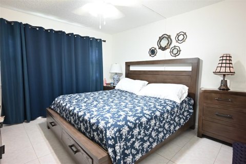 Copropriété à vendre à Orlando, Floride: 2 chambres, 105.82 m2 № 1422432 - photo 10