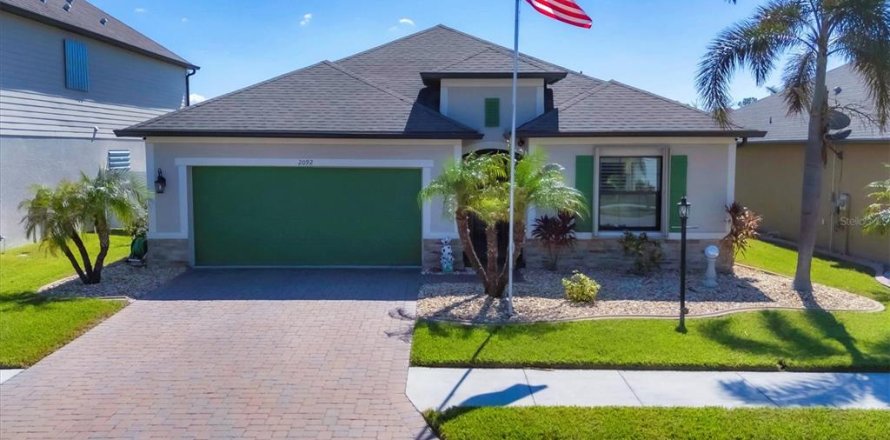 House in Port Charlotte, Florida 4 bedrooms, 200.76 sq.m. № 1422388