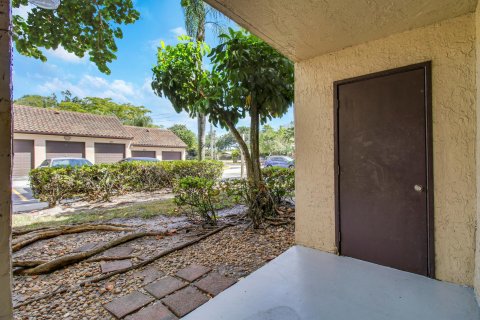 Condo in Pompano Beach, Florida, 1 bedroom  № 1120020 - photo 23