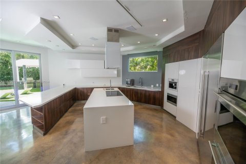Casa en venta en Pinecrest, Florida, 6 dormitorios, 547.57 m2 № 1151219 - foto 28