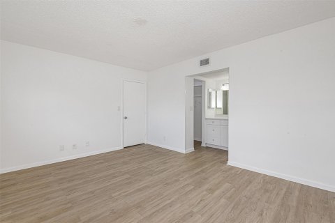 Condominio en venta en Margate, Florida, 2 dormitorios, 86.4 m2 № 882365 - foto 29