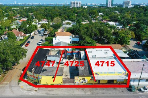 Commercial property in Miami, Florida № 882364 - photo 7