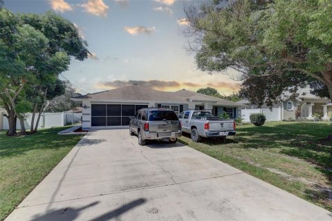 Villa ou maison à vendre à Spring Hill, Floride: 3 chambres, 133.59 m2 № 1343107 - photo 4