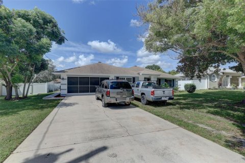 Villa ou maison à vendre à Spring Hill, Floride: 3 chambres, 133.59 m2 № 1343107 - photo 3