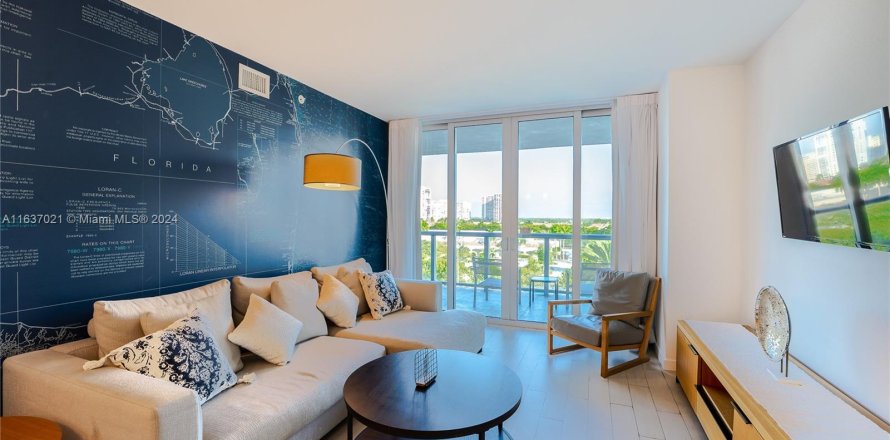 Condo à Hallandale Beach, Floride, 2 chambres  № 1309402