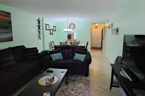 Condominio en venta en Hallandale Beach, Florida, 1 dormitorio, 67.82 m2 № 1206218 - foto 13