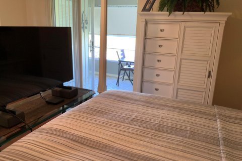 Condo in Boca Raton, Florida, 1 bedroom  № 979115 - photo 17