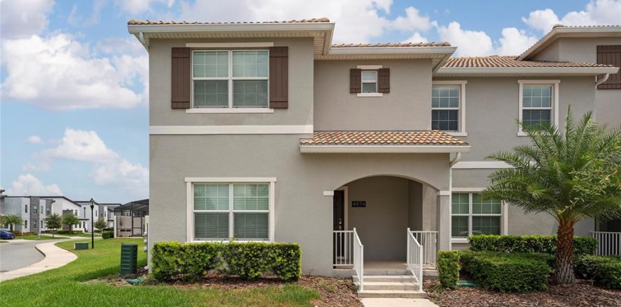 Townhouse in STOREY LAKE in Kissimmee, Florida 5 bedrooms, 201.41 sq.m. № 1307519