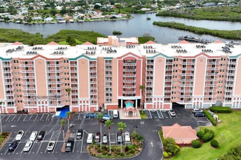 Copropriété à vendre à New Port Richey, Floride: 2 chambres, 119.57 m2 № 1307522 - photo 1