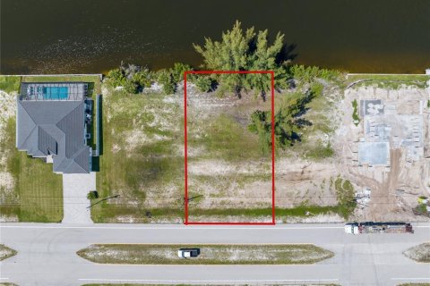 Купить земельный участок в Кейп-Корал, Флорида № 657175 - фото 5